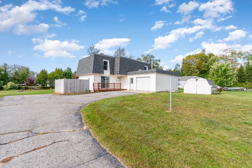 121 Channel Road 1 Alpena Township, MI 49707