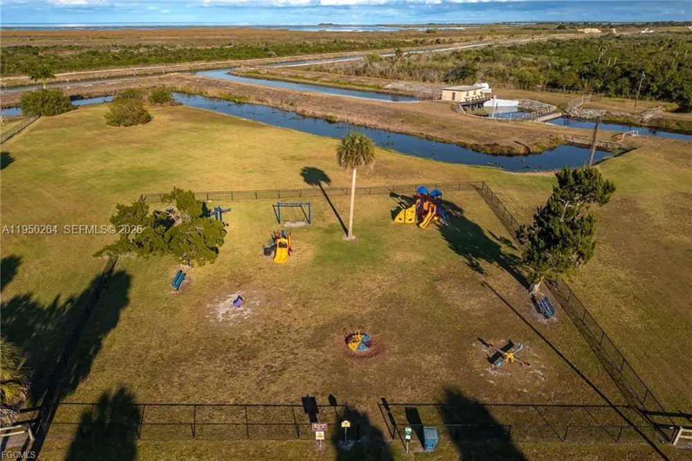108 Ridgewood Ave Clewiston, FL 33440