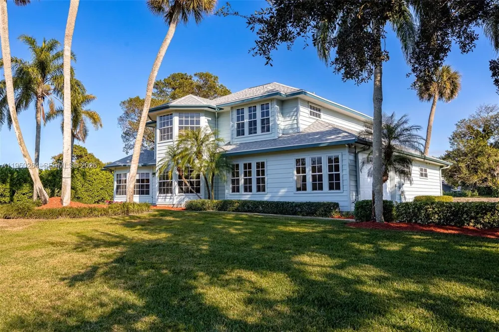 108 Ridgewood Ave Clewiston, FL 33440