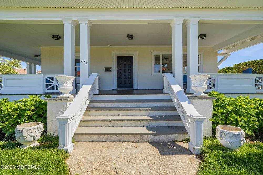 125 Cedar Avenue Allenhurst, NJ 07711