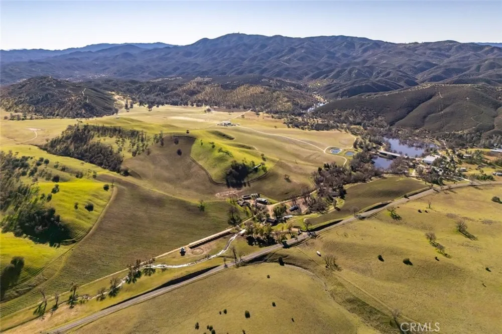 535 Calf Canyon Highway Creston, CA 93432