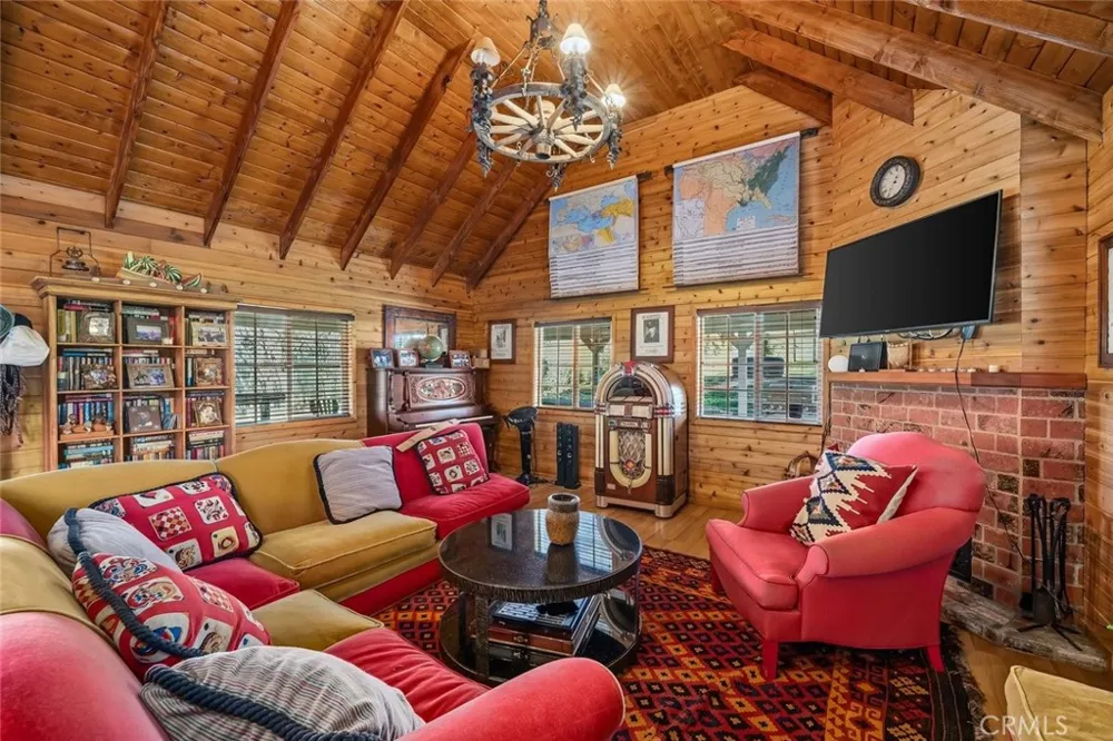 535 Calf Canyon Highway Creston, CA 93432