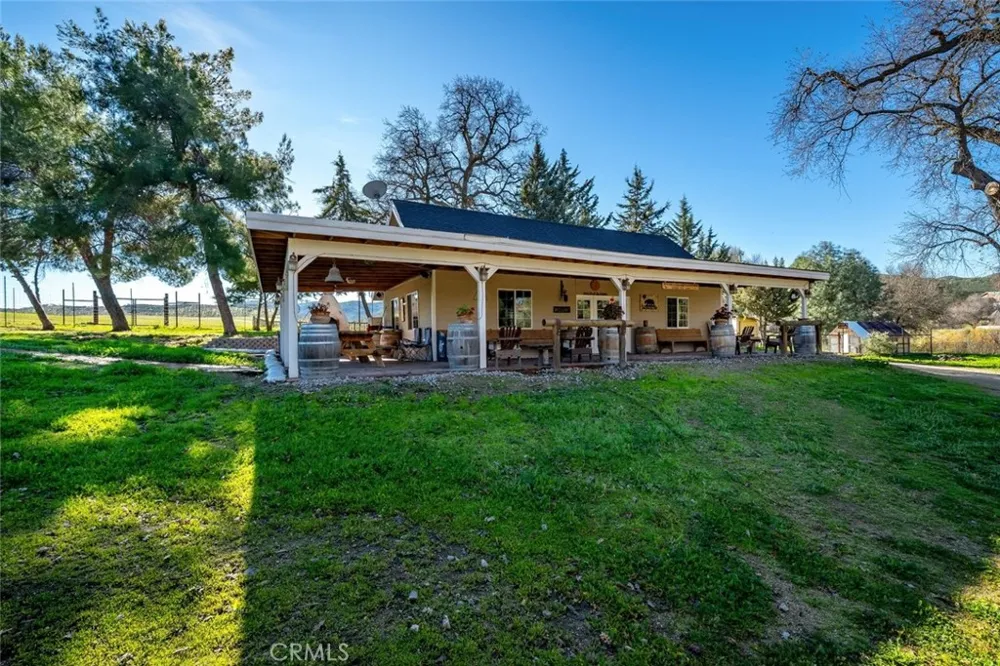 535 Calf Canyon Highway Creston, CA 93432