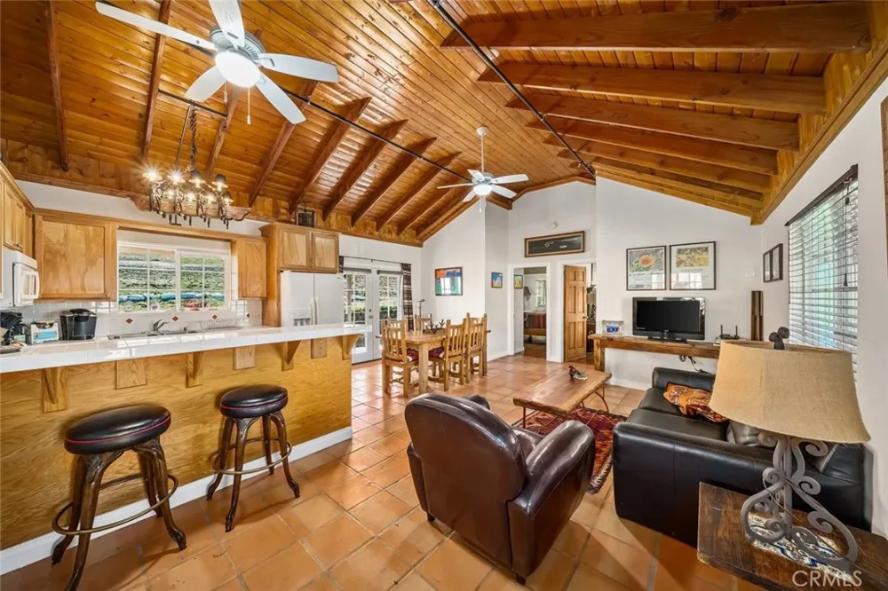 535 Calf Canyon Highway Creston, CA 93432