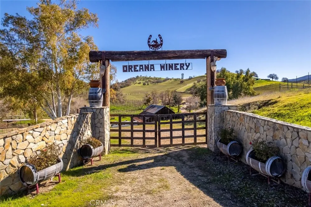 535 Calf Canyon Highway Creston, CA 93432