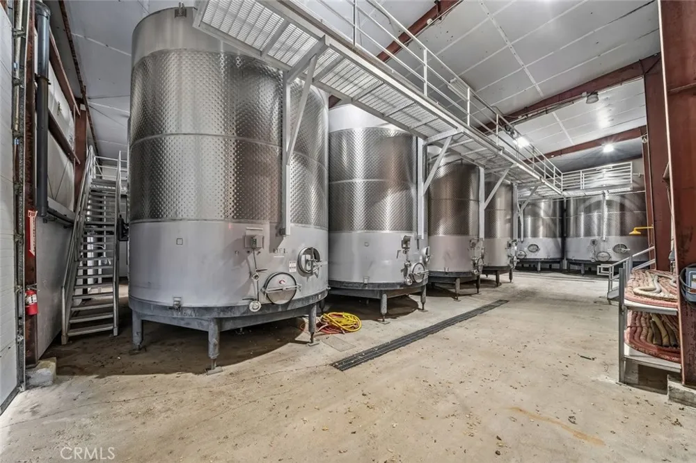 535 Calf Canyon Highway Creston, CA 93432
