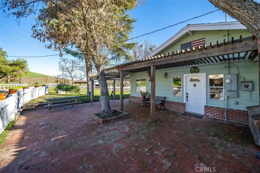 535 Calf Canyon Highway Creston, CA 93432