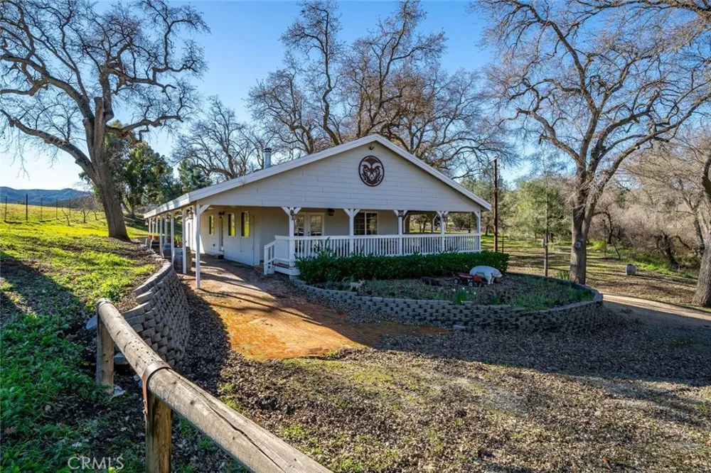 535 Calf Canyon Highway Creston, CA 93432