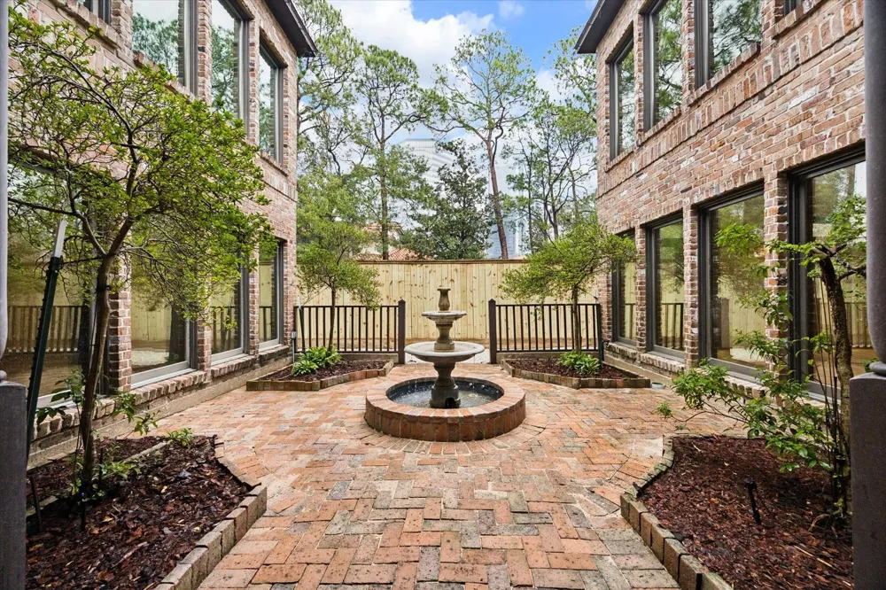 5040 Fieldwood Drive