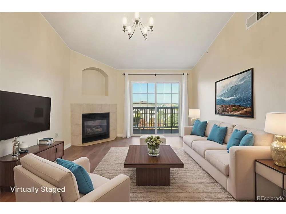 7440 S Blackhawk Street #4-305