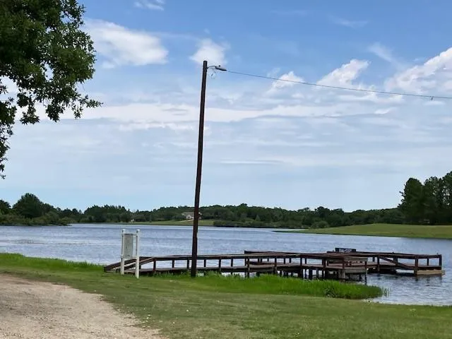 Yaupon Hilltop Lakes, TX 77871