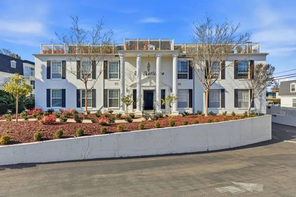 1940 Mount Vernon Court #1