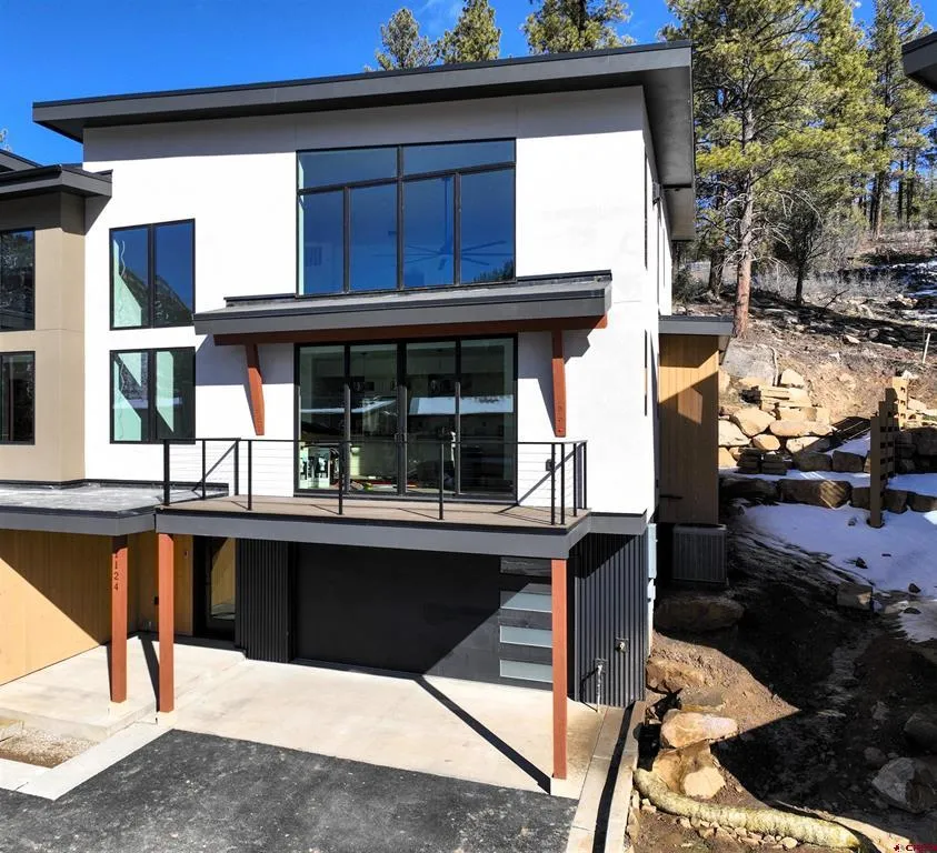 1124 Twin Buttes Avenue Durango, CO 81301