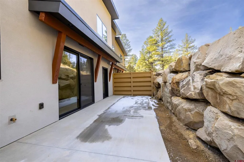 1124 Twin Buttes Avenue Durango, CO 81301