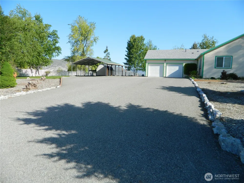 23 Valley View Drive Tonasket, WA 98855