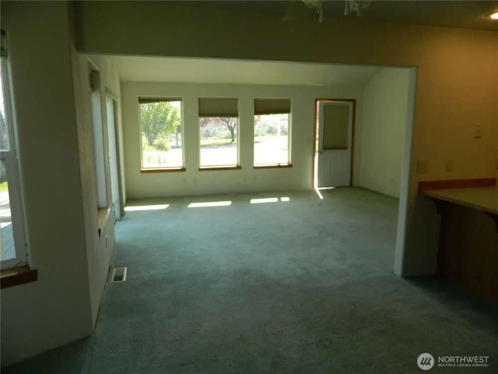 23 Valley View Drive Tonasket, WA 98855