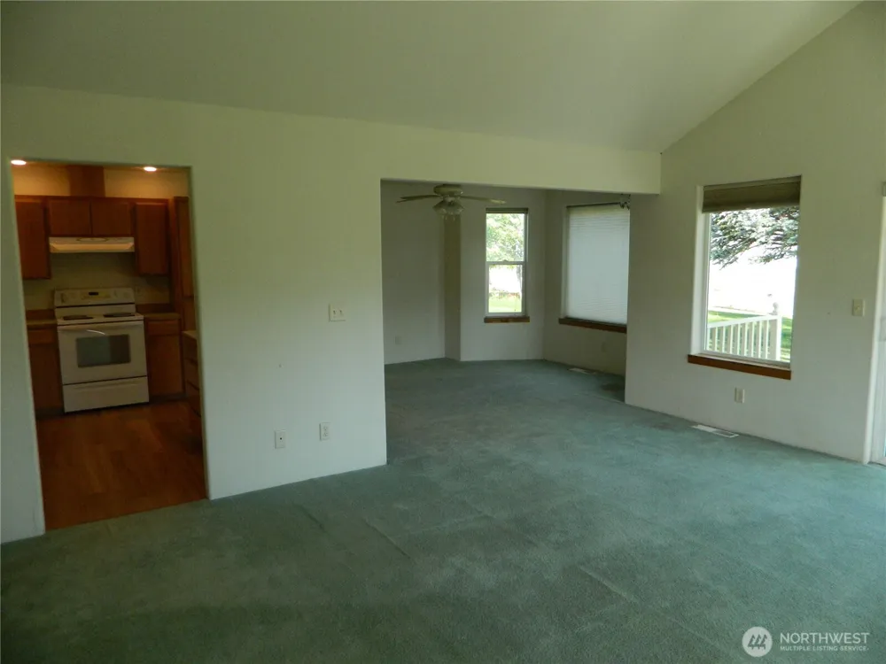 23 Valley View Drive Tonasket, WA 98855