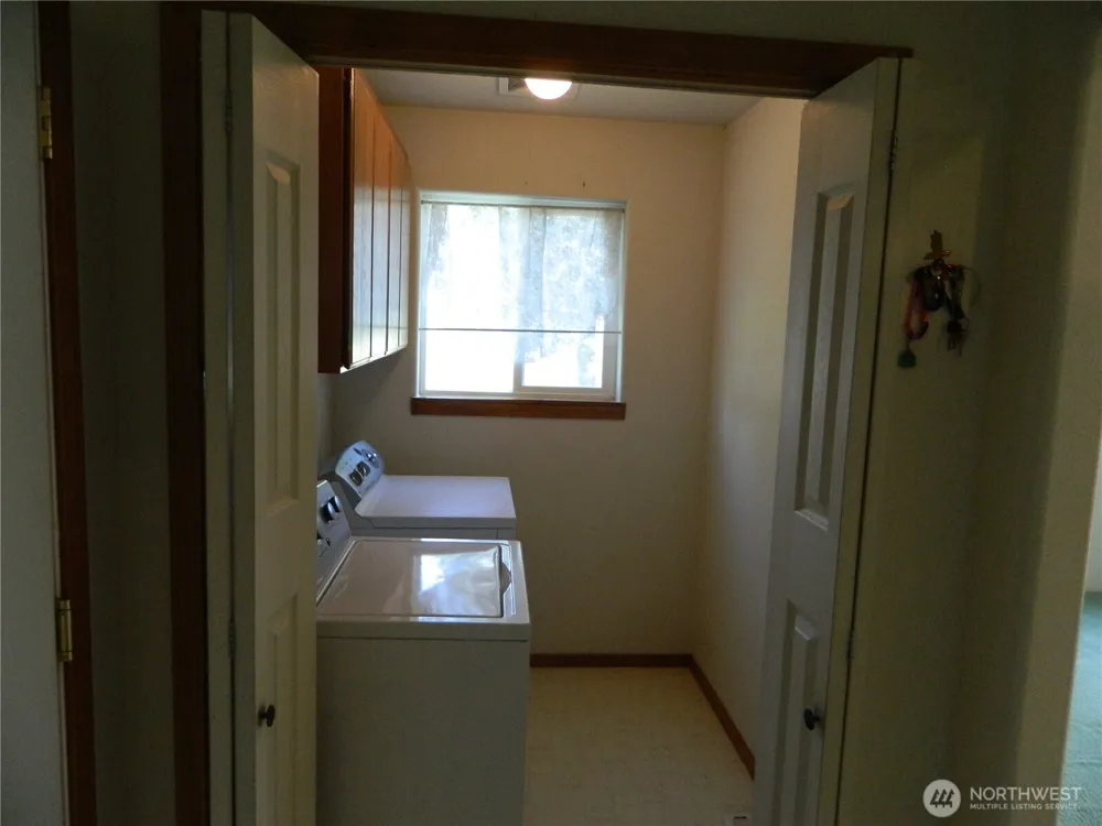 23 Valley View Drive Tonasket, WA 98855