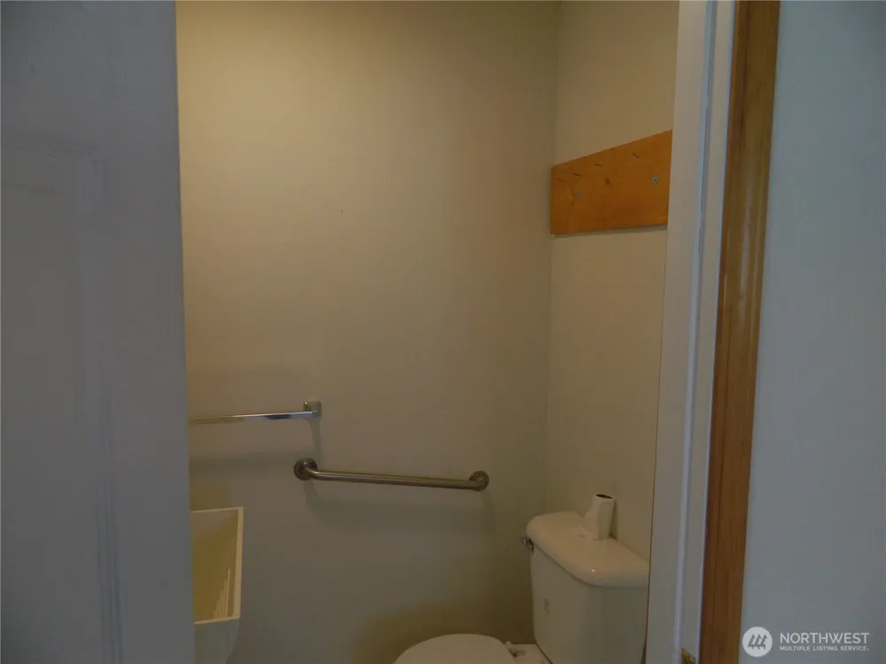 23 Valley View Drive Tonasket, WA 98855