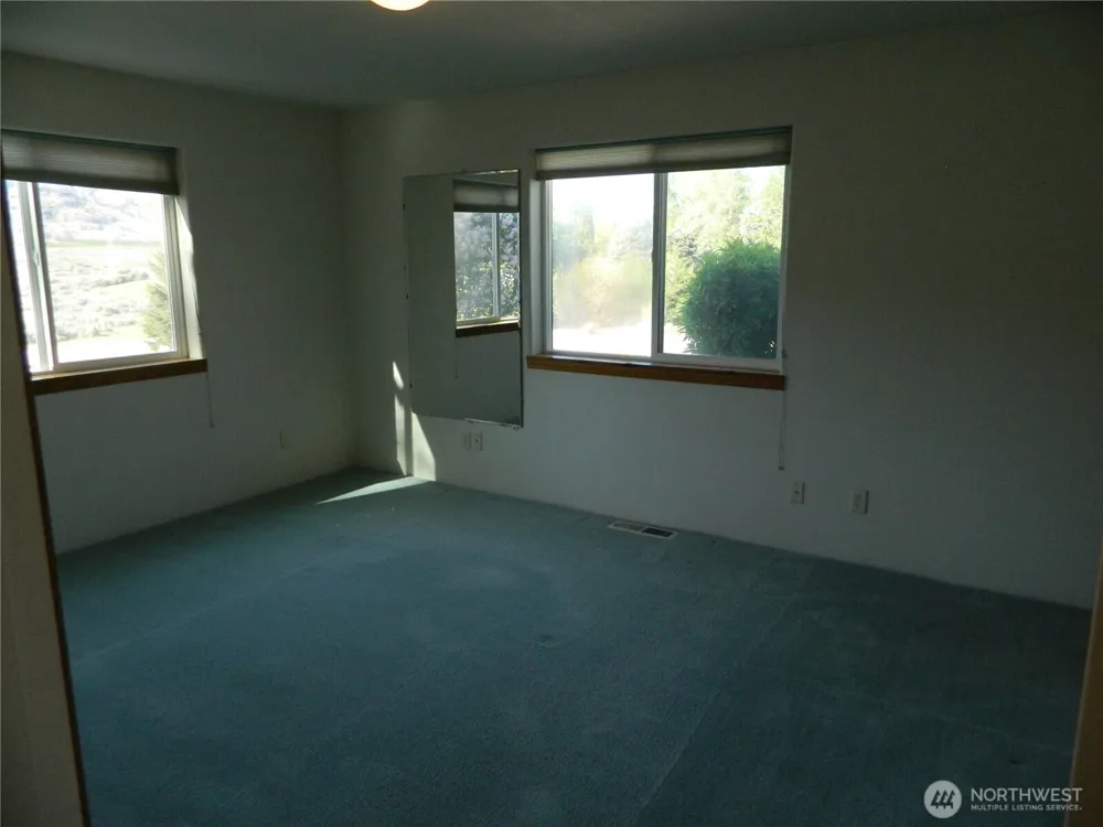 23 Valley View Drive Tonasket, WA 98855
