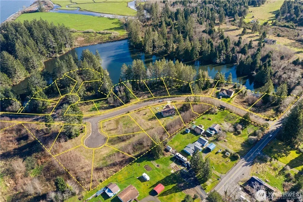 4 Sunrise Lane South Bend, WA 98586