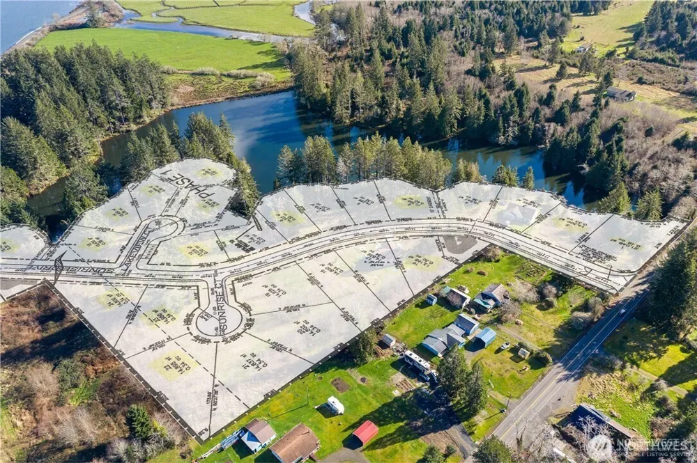 4 Sunrise Lane South Bend, WA 98586