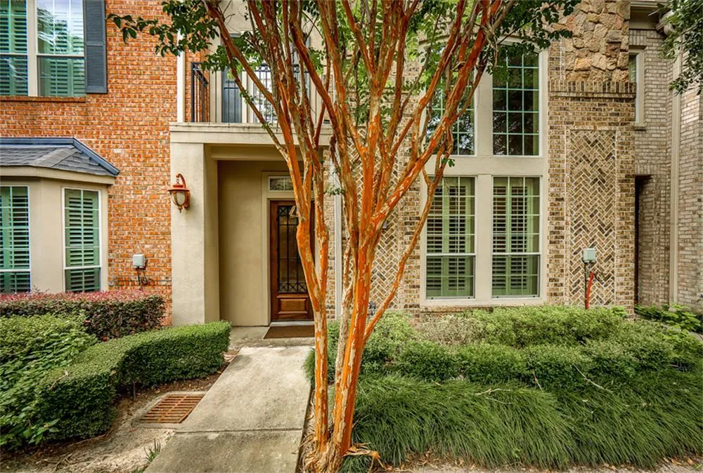 1005 Memorial Village Drive