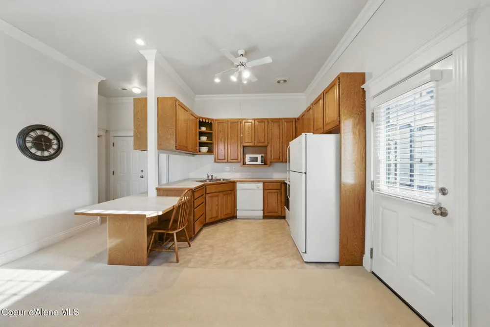 25929 E Idaho Pines Lane Newman Lake, WA 99025