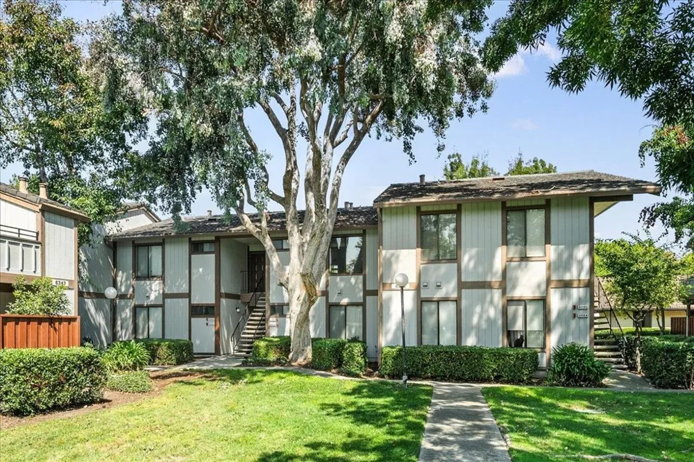 6318 Joaquin Murieta Ave #F