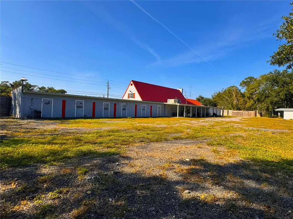 4795 US-1 HIGHWAY Mims, FL 32754