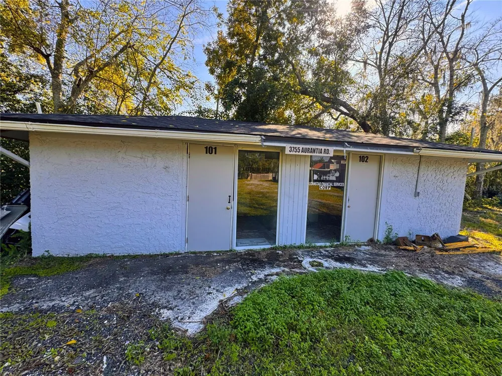 4795 US-1 HIGHWAY Mims, FL 32754