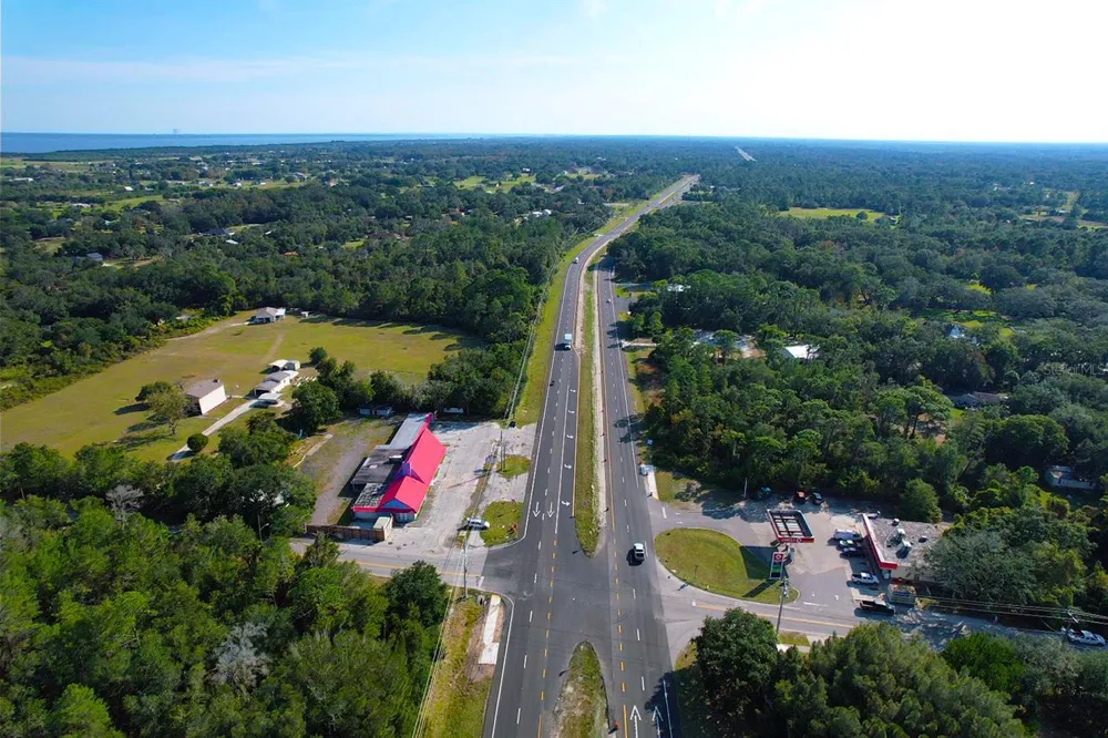 4795 US-1 HIGHWAY Mims, FL 32754