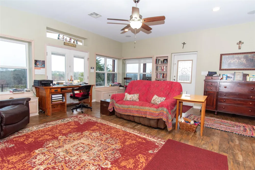 875 An County Road 2150 Palestine, TX 75801