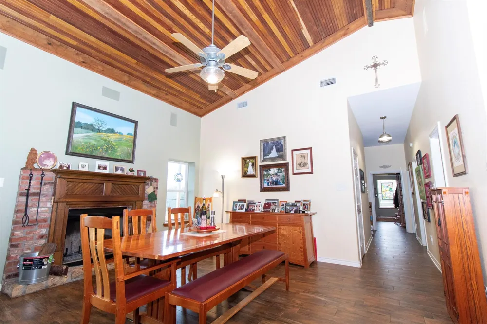 875 An County Road 2150 Palestine, TX 75801