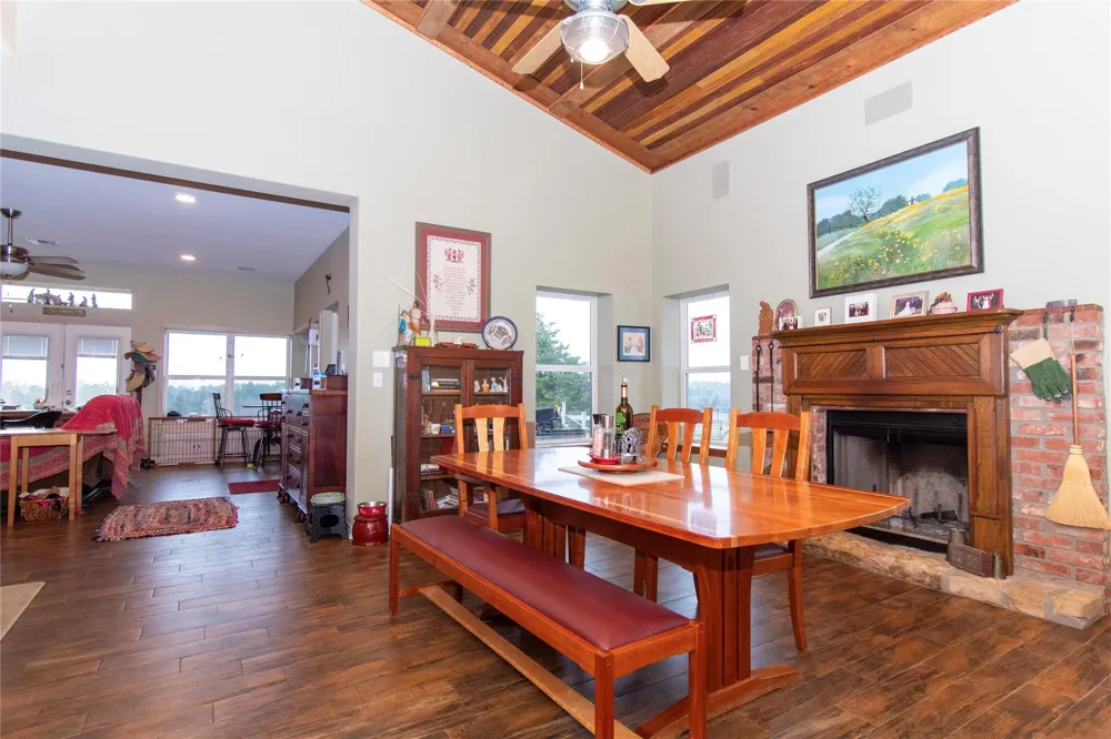 875 An County Road 2150 Palestine, TX 75801