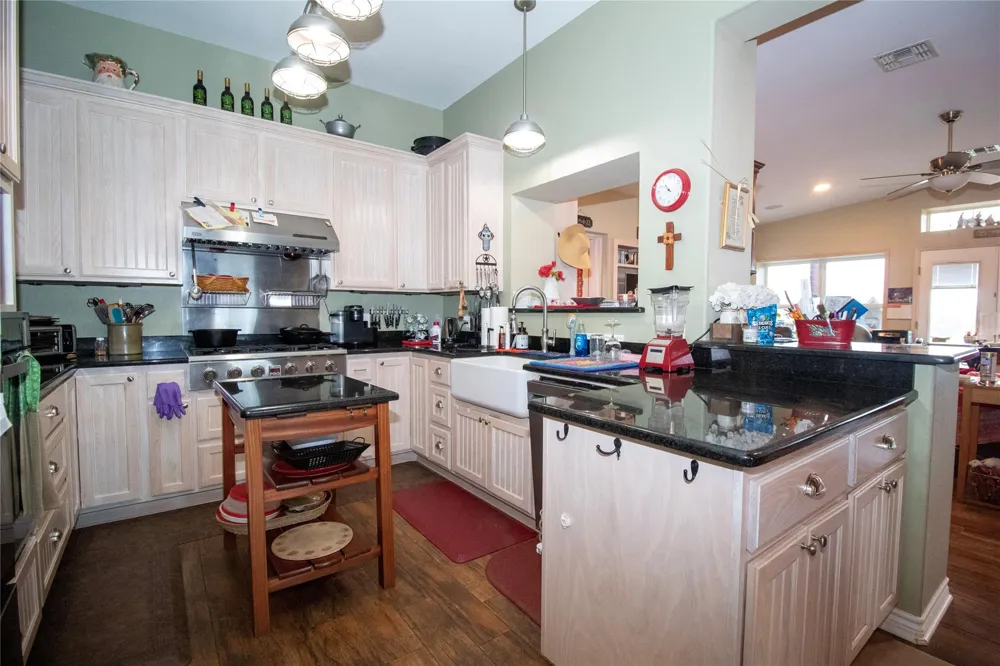 875 An County Road 2150 Palestine, TX 75801