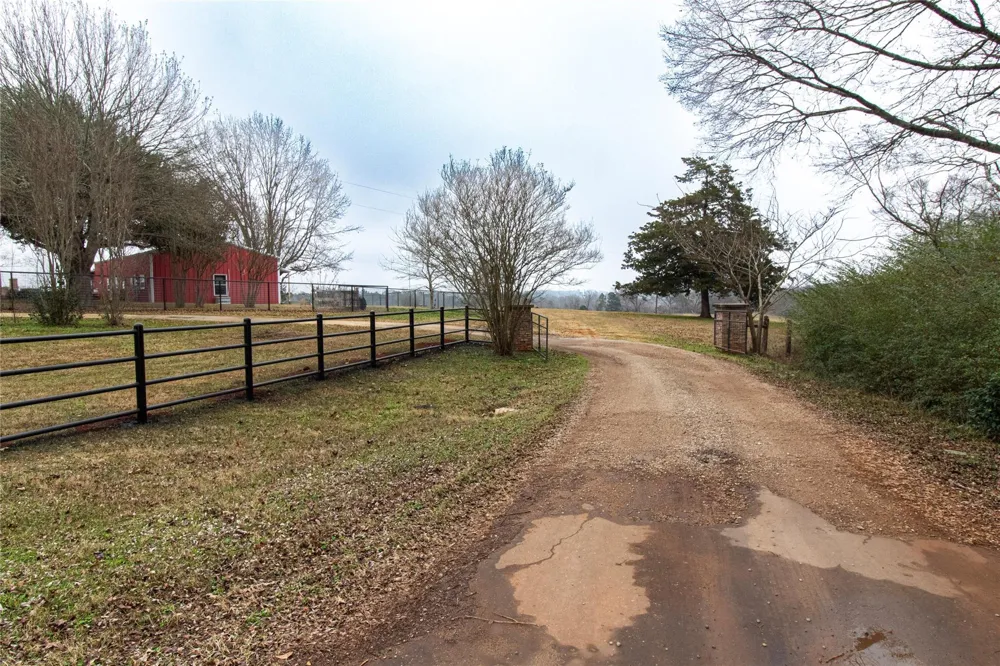 875 An County Road 2150 Palestine, TX 75801
