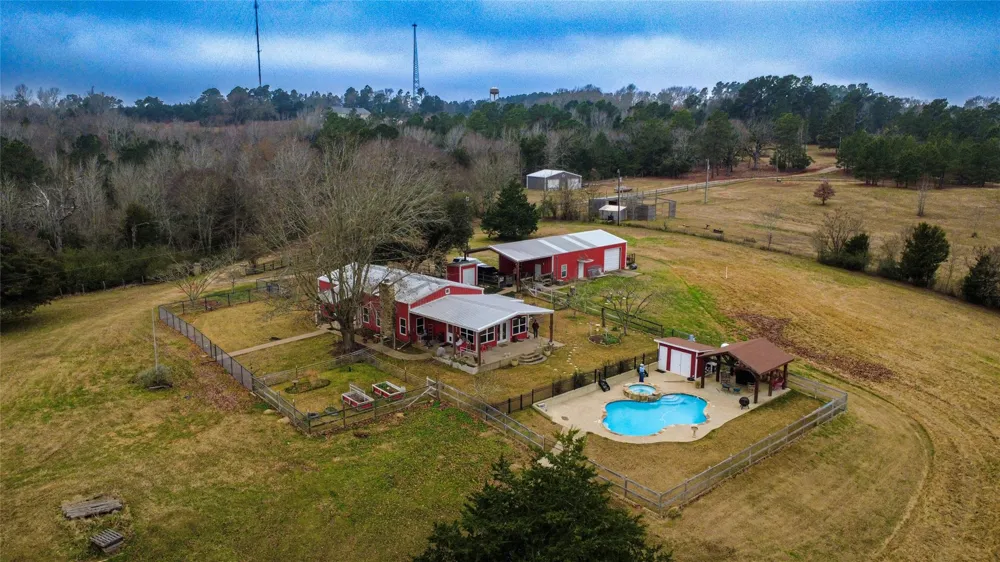 875 An County Road 2150 Palestine, TX 75801