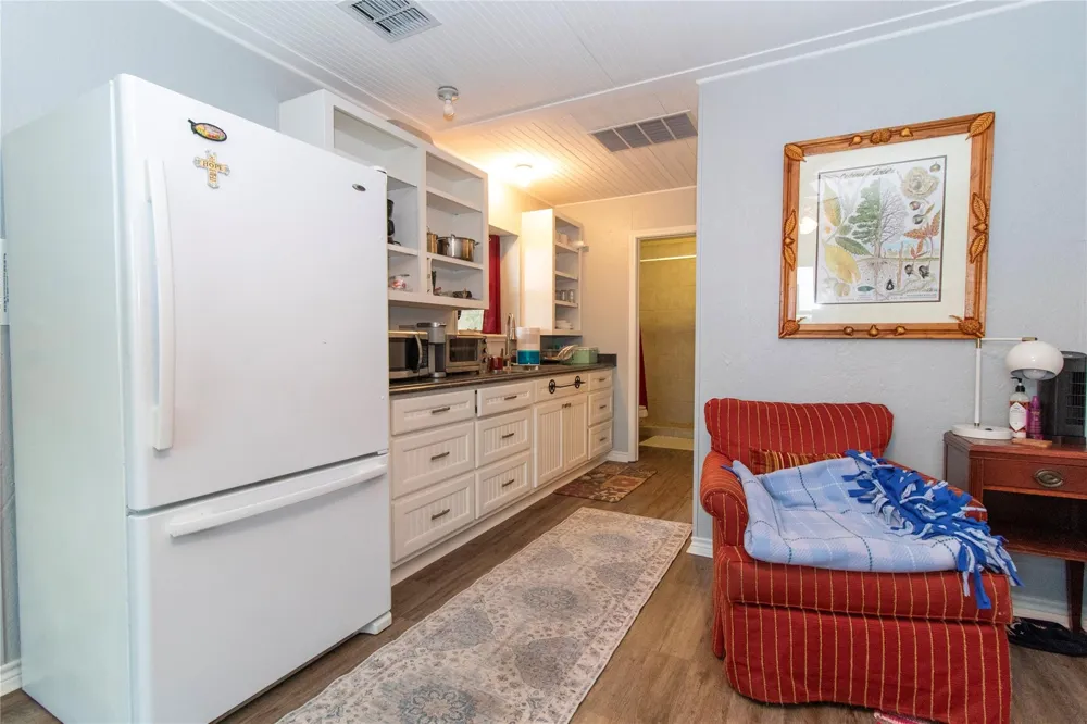875 An County Road 2150 Palestine, TX 75801