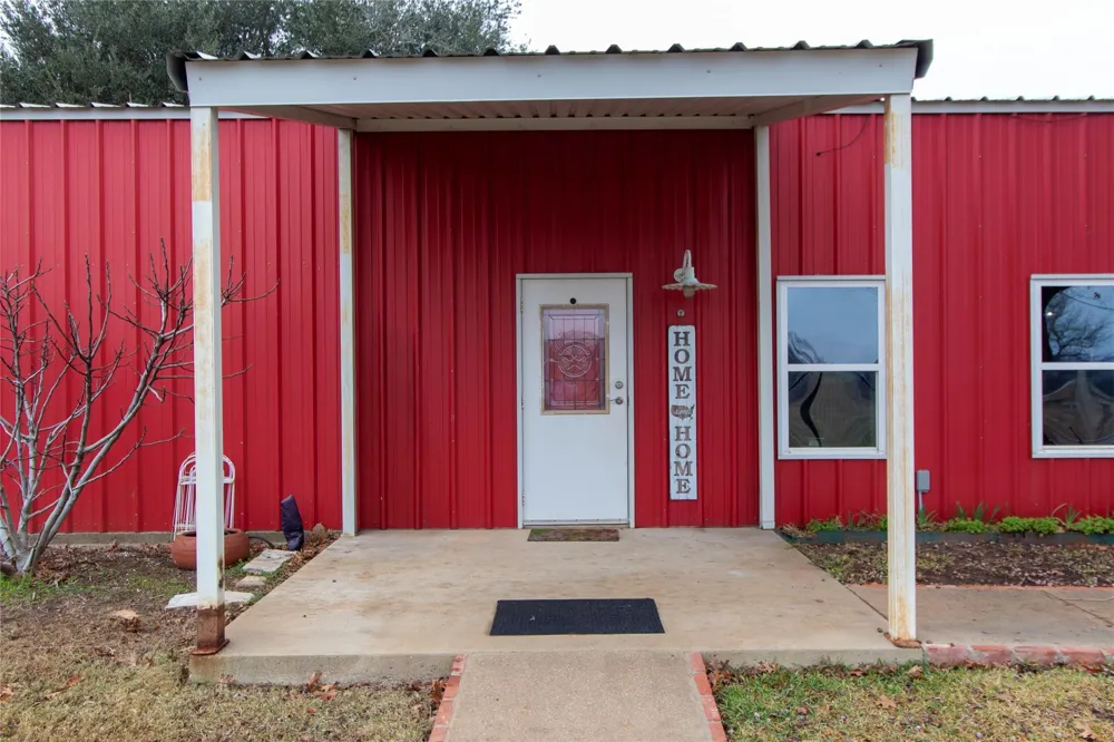 875 An County Road 2150 Palestine, TX 75801