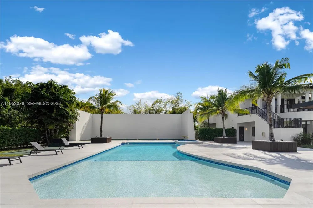 17805 SW 158th St Miami, FL 33187