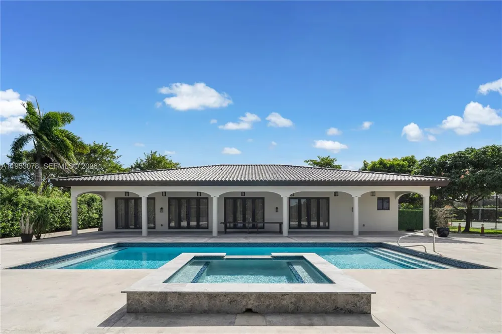 17805 SW 158th St Miami, FL 33187