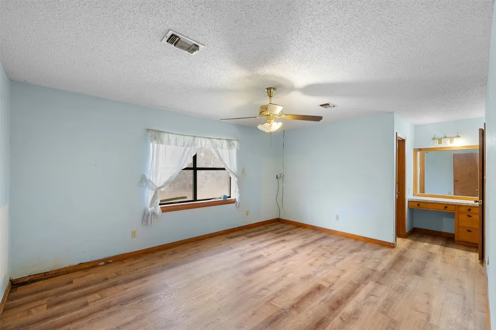 150 Turner Lane Paige, TX 78659