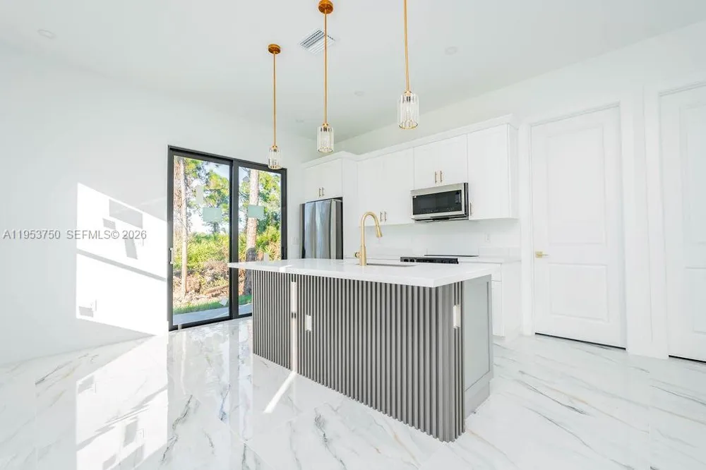 1005 Brenton Ave Lehigh Acres, FL 33974
