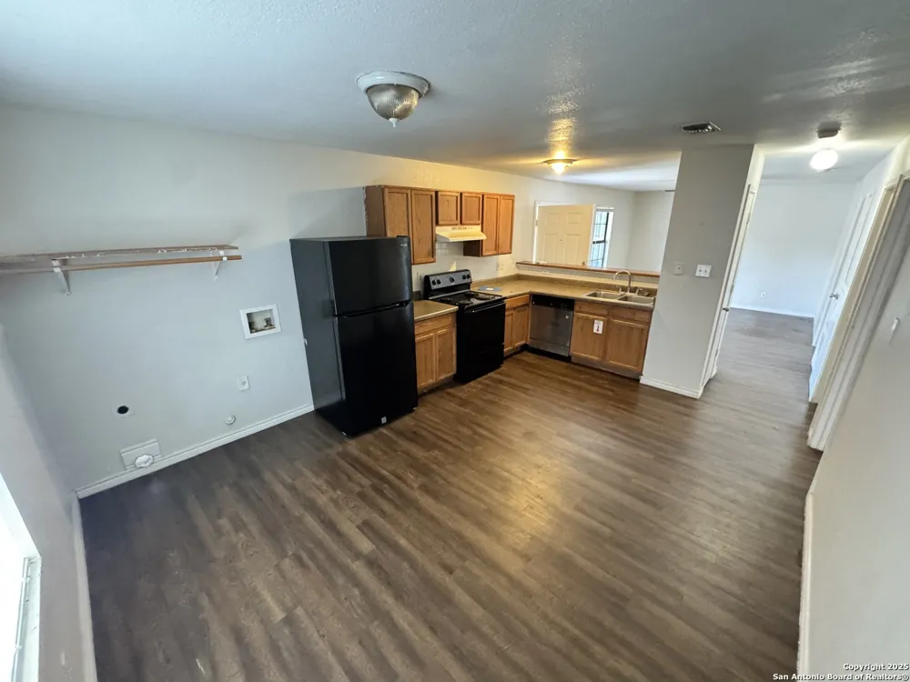830 W Hutchins Place #3 San Antonio, TX 78221