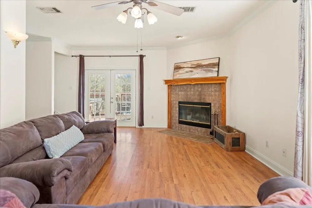 9 Ridgewood Circle Wimberley, TX 78676