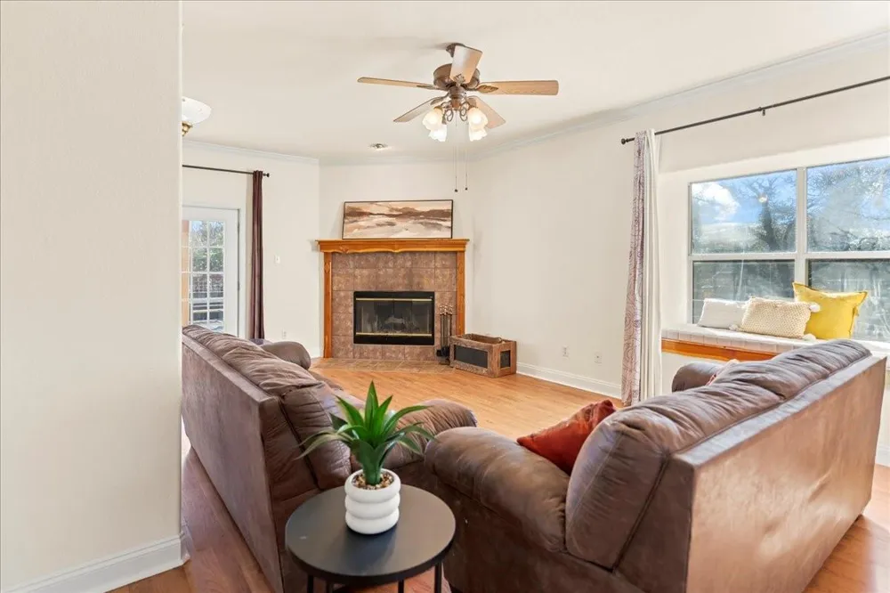 9 Ridgewood Circle Wimberley, TX 78676