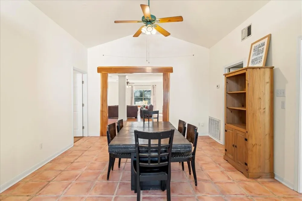 9 Ridgewood Circle Wimberley, TX 78676
