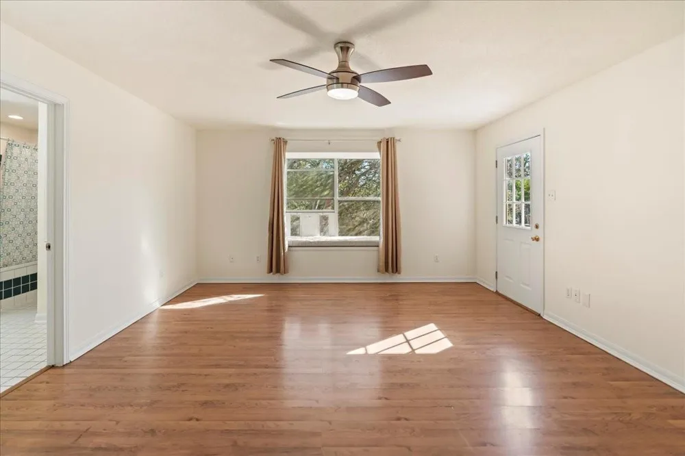 9 Ridgewood Circle Wimberley, TX 78676