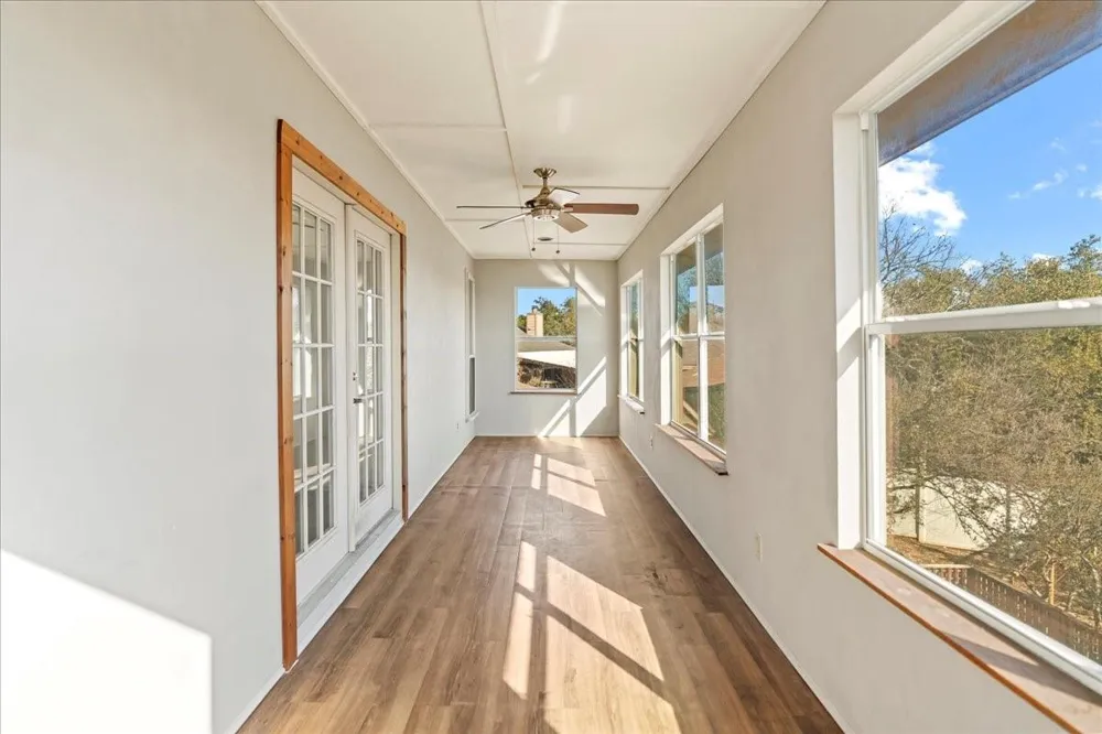 9 Ridgewood Circle Wimberley, TX 78676